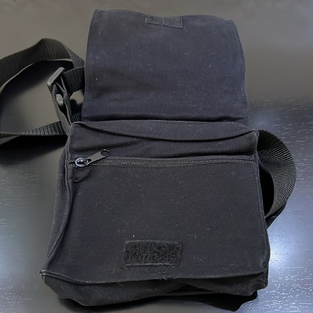 BLACK DECORATIVE CROSSBODY - Picture 5 of 7